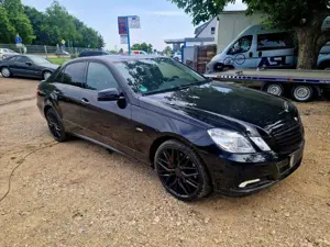Mercedes-Benz E 350 Tüv NeueCGI BlueEFFICIENCY 7G-TRONIC Elegance