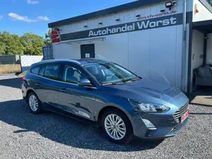 Ford Focus Titanium-Hybrid-Kamera-Top-Unfallfrei