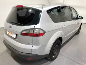 Ford S-Max 2.0 TDCi Trend Klima Sportsitze Bild 3