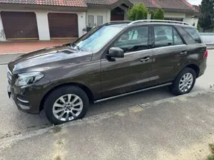 Mercedes-Benz GLE 250 GLE 250 d 4M 9G-TRONIC LED NAVI AHK PANO PDC