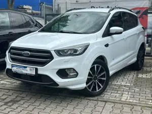Ford Kuga ST-Line 4x4 PDC+SHZ+LENK-HZ+1.HAND
