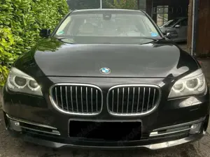 BMW 740 740d xDrive Softcloser