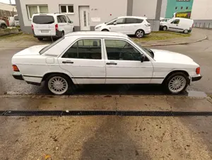 Mercedes-Benz 190 E W201