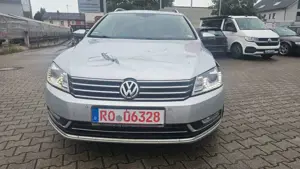 Volkswagen Passat Variant Highline Blue2.0TDI*AUTO*TÜV*