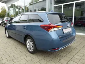 Toyota Auris Bild 2