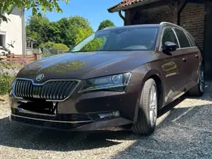 Skoda Superb Superb Combi 2.0 TDI DSG Style