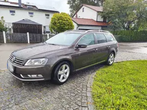 Volkswagen Passat Variant +DSG+Standheizung+AHK+Xenon