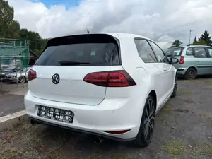 Volkswagen Golf GOLF VII Lim. GTI BMT GARANTIE / TÜV NEU Bild 3