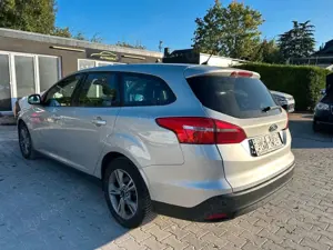 Ford Focus Turnier Business in Top Zustand Bild 5