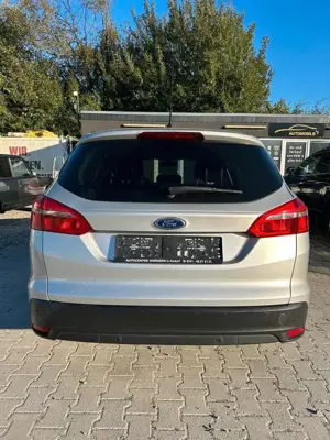 Ford Focus Turnier Business in Top Zustand Bild 4