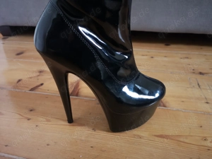High Heels Kniestiefel aus Lack Marke Cottelli Gr. 37 Bild 7
