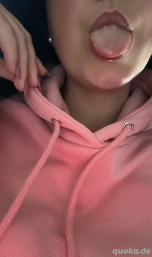 Tittenbilder nach deinen Vorlieben gegen Taschengeld