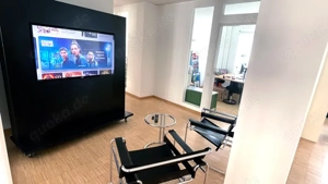 Heller Büro-Raum mit zwei Arbeitsplätzen in kreativer Bürogemeinschaft im Glockenbachviertel Bild 6