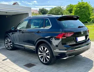 Volkswagen Tiguan 2.0 TDI 4M DSG Highline 2x R-line 360 Grad Kamera