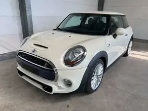 MINI Cooper S + Salt + Excitement + Lichtpaket
