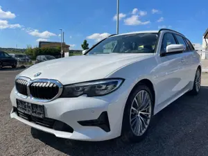 BMW 318 d Advantage°LIVE COCPIT°NAVI°LED°AHK°KAMERA°
