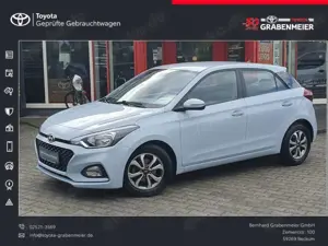 Hyundai i20 blue 1.2 Trend