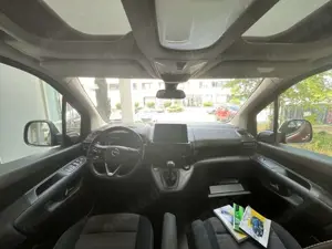 Opel Combo Ultimate/ 1-Hand TUV AU NEU/PANORAMA/NAVI/TOP-Zust Bild 5