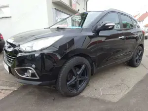 Hyundai iX35 2.0 CRDi Style 4WD Klimaautomatik* AHK neu*