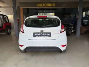 Ford Fiesta Ambiente~Klima~TÜV 08/2026~Hagelschaden Bild 4