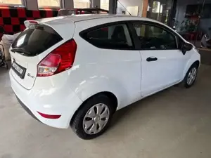 Ford Fiesta Ambiente~Klima~TÜV 08/2026~Hagelschaden Bild 5