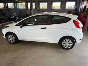 Ford Fiesta Ambiente~Klima~TÜV 08/2026~Hagelschaden Bild 3