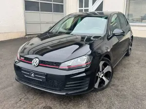 Volkswagen Golf VII GTI Performance NAVI BI-XENON TEMPO SHZ