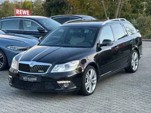 Skoda Octavia Combi RS/Xenon/Automatik/Navi/Bi-Color Bild 3
