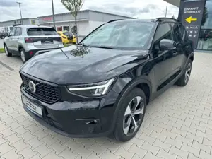 Volvo XC40 Plus Dark 2WD B4 AHK ACC 360°View 19''