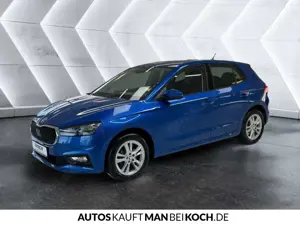 Skoda Fabia 1.5 TSI DSG Selection BEH WSS KLIMAAUT SHZ Bild 2