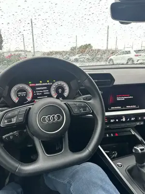 Audi A3 Limousine 35 TDI Adv. +Sommerräder, Garantie Bild 3