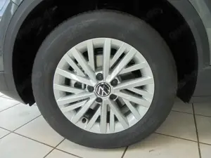 Volkswagen T-Roc LifeDSG/Navi/AHK/Kamera/LED/4JahreGarantie Bild 3