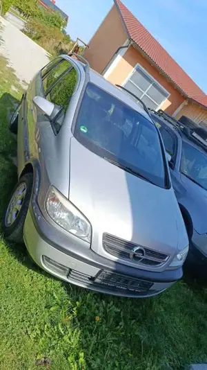 Opel Zafira 1.8 Edition
