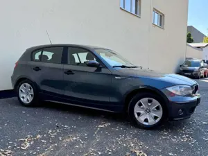 BMW 116 i KLIMA PDC TÜV U. SERVICE NEU ALLWETTERREIFE