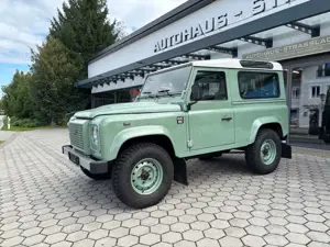 Land Rover Defender 90 Td4 2.2 HERITAGE EDITION HUE 166 1.HAND !!
