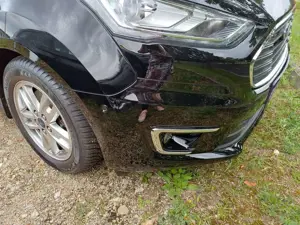 Ford Tourneo Connect 1.5 EcoBlue Aut. Start-Stop Titanium Bild 4