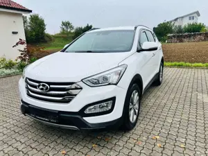 Hyundai SANTA FE Style 2WD*NAVI*LEDER*KAMERA*4xSITZHZG* Bild 1