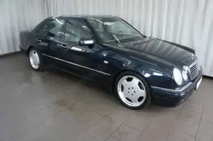 Mercedes-Benz E 50 AMG #28