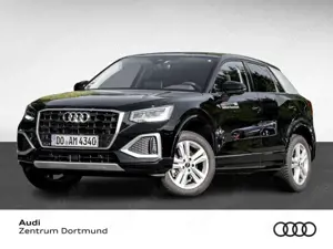 Audi Q2 35 advanced CAM ACC E-KLAPPE NAVI+ LM17 LED