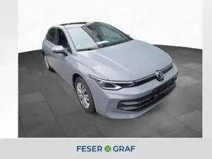 Volkswagen Golf VIII 1.5 eTSI DSG 50.J PANO LED-MATRIX HUD
