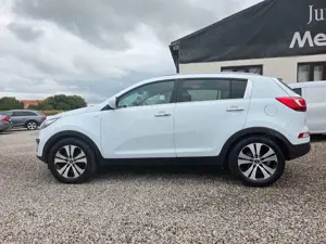 Kia Sportage 2.0 Spirit 4WD Autom*Navi*R.Kamera*Pano Bild 5