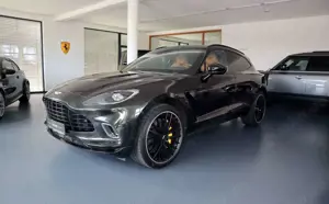 Aston Martin DBX 4.0 V8 / 23" / Sport Exhaust / AHK / Carbon