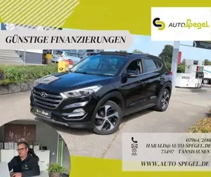 Hyundai TUCSON Premium 4WD Pano Navi AHK Xenon DAB