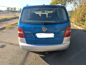 Volkswagen Touran 2.0 TDI Highline Bild 4