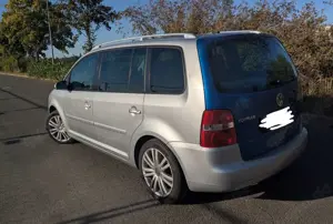 Volkswagen Touran 2.0 TDI Highline Bild 5