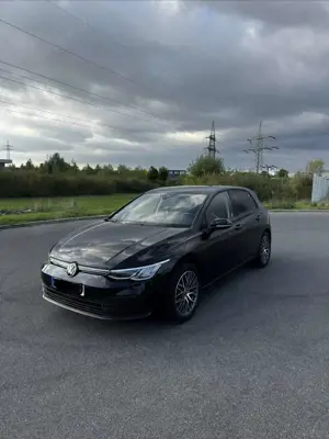 Volkswagen Golf Life DSG