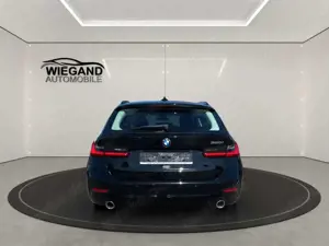 BMW 320 i Touring AUT ADVANTAGE+LIVE COCKPIT+STZH+PDC Bild 4