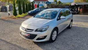 Opel Astra J Sports Tourer Edition / Inkl. Garantie