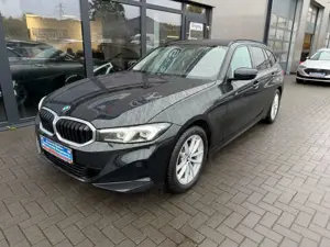 BMW 320 d Touring AUTOMATIK*LEDER*LED*FACELIFT*WIDE
