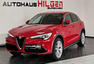 Alfa Romeo Stelvio Super Q4*R.Kamera*CarPlay*Navi*Leder*SHZ
